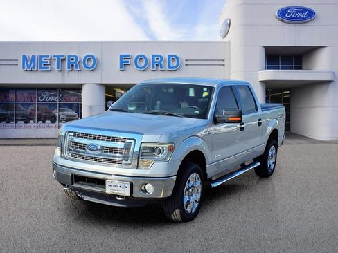 Used 2014 Ford F150 XLT w/ Equipment Group 302A Luxury AWD/4WD image 7
