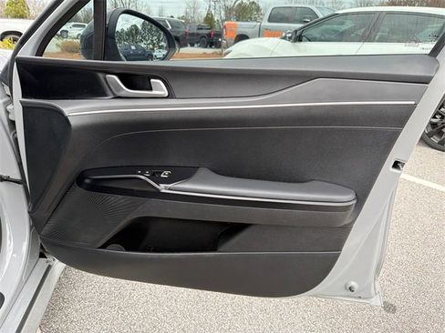 Used 2023 Kia K5 GT-Line image 14