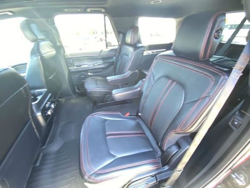 Used 2019 Ford Expedition Limited w/ Equipment Group 303A AWD/4WD image 23