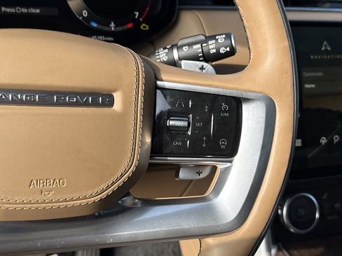 Used 2023 Land Rover Range Rover SE image 24