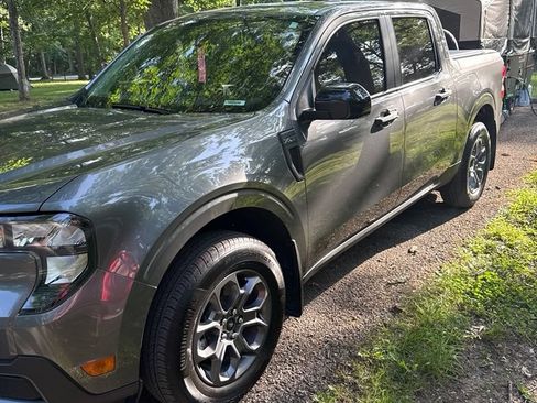 Used 2025 Ford Maverick XLT w/ XLT Luxury Package AWD/4WD image 3