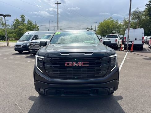 Used 2024 GMC Sierra 1500 Elevation AWD/4WD image 5