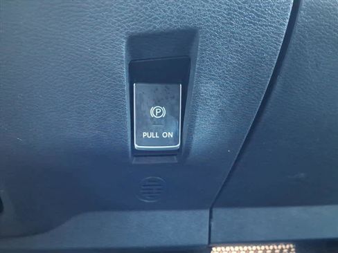 Certified 2023 Nissan Ariya FWD image 22