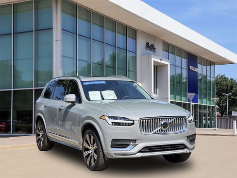 Certified 2025 Volvo XC90 B5 Ultra w/ Protection Package Premier image 2