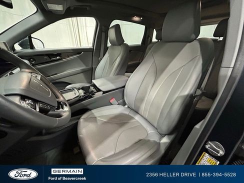 Used 2022 Lincoln Nautilus Reserve w/ Equipment Group 201A image 15