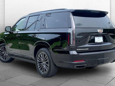 Certified 2025 Cadillac Escalade Sport Platinum AWD/4WD image 11