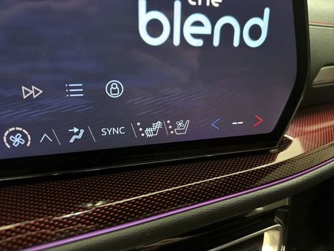 Certified 2024 Chevrolet Traverse RS w/ LPO, Floor Liner Package image 36