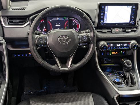 Used 2019 Toyota RAV4 Limited w/ Advanced Technology Package AWD/4WD image 5