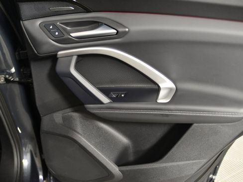 Certified 2025 Audi Q5 Prestige image 22