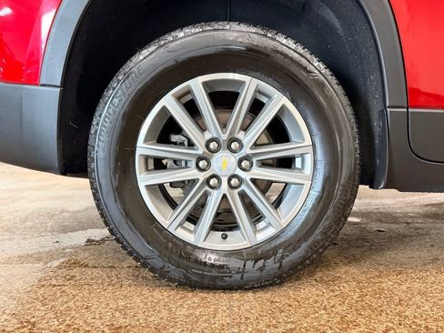 Used 2023 Chevrolet Traverse LT AWD/4WD image 29