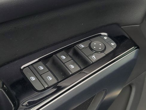 Used 2023 Nissan Pathfinder SL w/ SL Premium Package FWD image 15