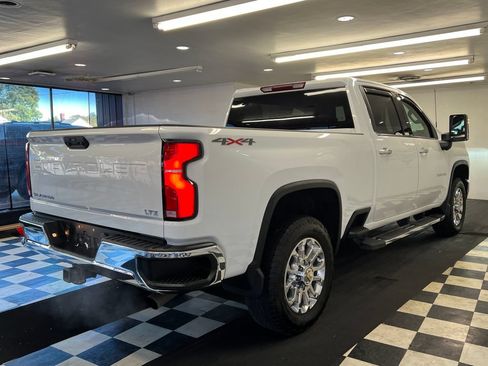 Used 2025 Chevrolet Silverado 2500 LTZ AWD/4WD image 21
