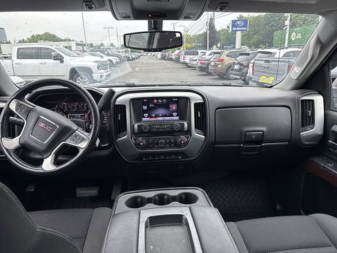 Used 2015 GMC Sierra 1500 SLE w/ SLE Value Package AWD/4WD image 9