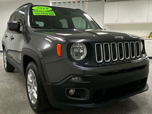Used 2018 Jeep Renegade Latitude image 2