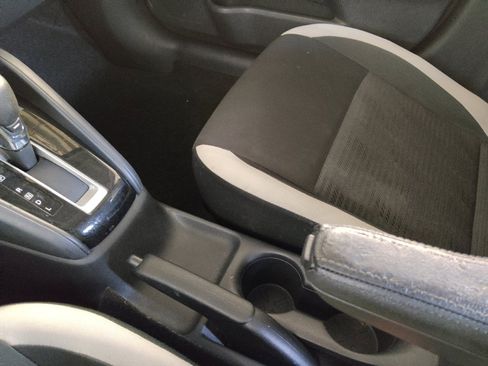 Used 2020 Nissan Versa SV FWD image 26