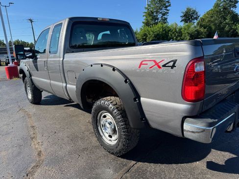 Used 2014 Ford F250 XL w/ Power Equipment Group AWD/4WD image 10