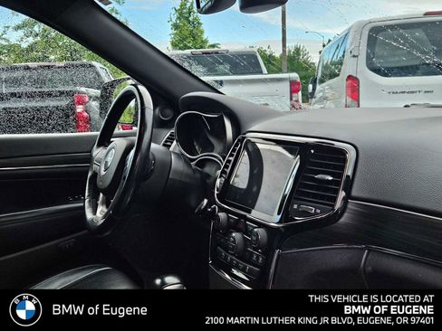 Used 2020 Jeep Grand Cherokee Limited w/ Luxury Group II AWD/4WD image 12
