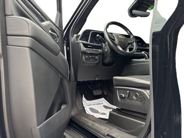 Used 2021 Cadillac Escalade ESV Sport w/ Driver Assist Tech Package RWD image 8
