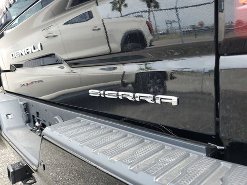 New 2026 GMC Sierra 1500 Denali w/ Denali Reserve Package AWD/4WD image 8