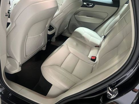 Used 2018 Volvo XC60 T6 Inscription w/ Vision Package AWD/4WD image 17