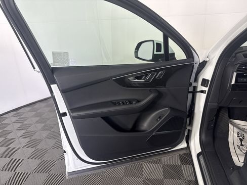Used 2023 Audi Q7 2.0T Premium Plus w/ Premium Plus Package image 13