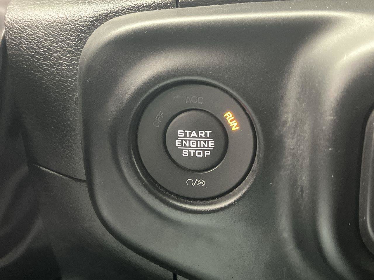 Used 2023 Jeep Wrangler Unlimited Sport AWD/4WD image 17