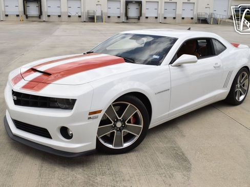 Used 2011 Chevrolet Camaro SS w/ RS Package image 25