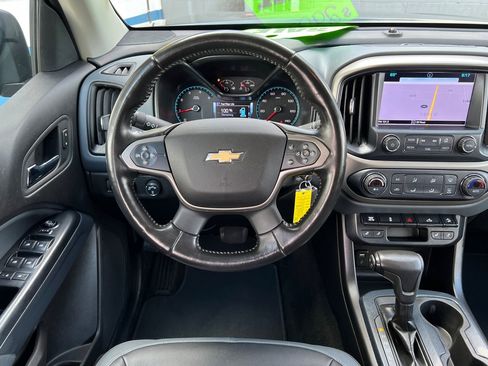 Used 2017 Chevrolet Colorado Z71 image 11