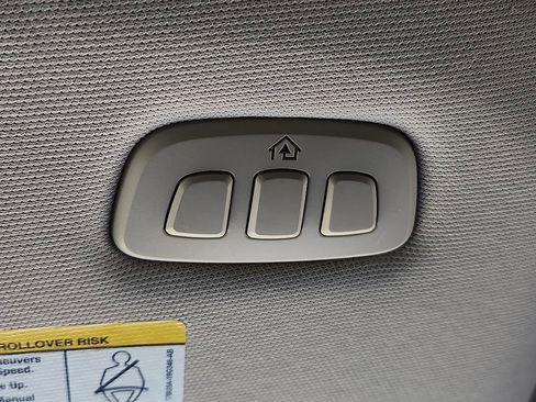 Used 2022 Ford Expedition XLT AWD/4WD image 9