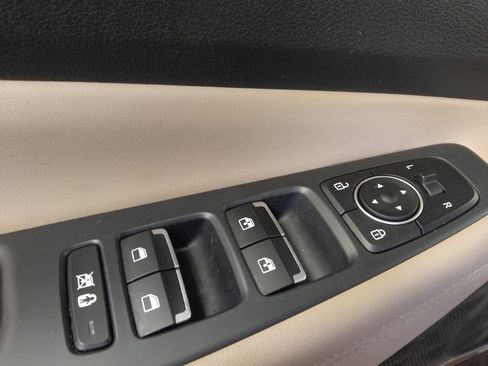 Used 2020 Hyundai Santa Fe Limited FWD image 27