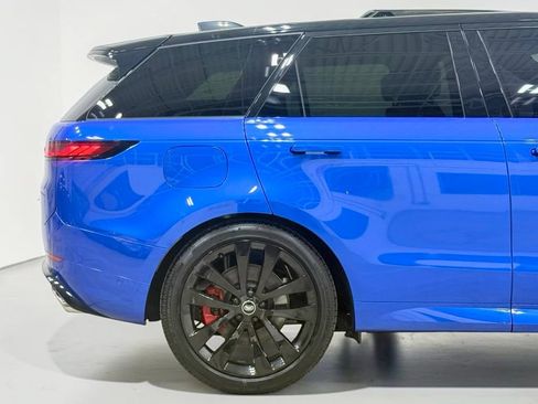 Used 2025 Land Rover Range Rover Sport Autobiography AWD/4WD image 19
