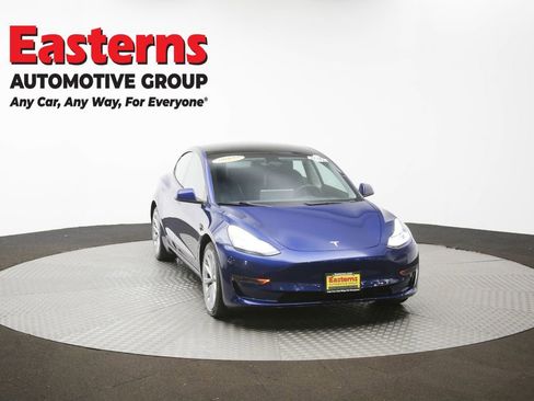 Used 2022 Tesla Model 3 Standard Range image 49