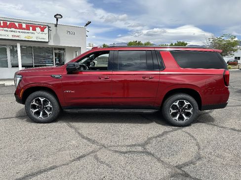 New 2026 GMC Yukon XL AT4 w/ AT4 Preferred Package AWD/4WD image 3