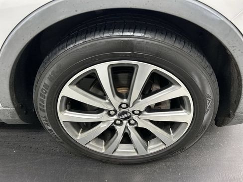 Used 2019 Lincoln Nautilus Select AWD/4WD image 8