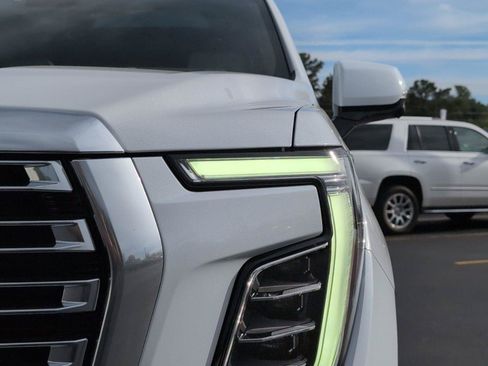 New 2026 GMC Yukon XL Denali w/ Denali Reserve Package AWD/4WD image 12