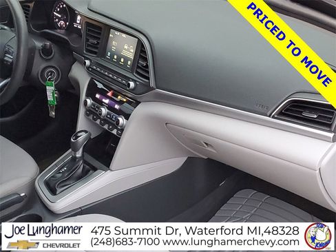Used 2020 Hyundai Elantra SEL image 25