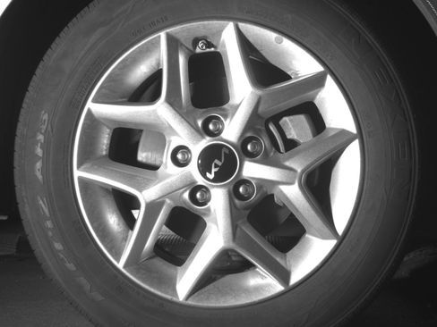 Used 2025 Kia Soul LX w/ LX Technology Package image 18