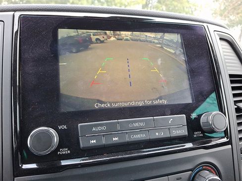 Used 2023 Nissan Titan SV w/ Accessory Utility Package image 4