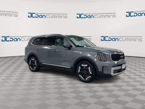 Used 2025 Kia Telluride EX AWD/4WD image 2
