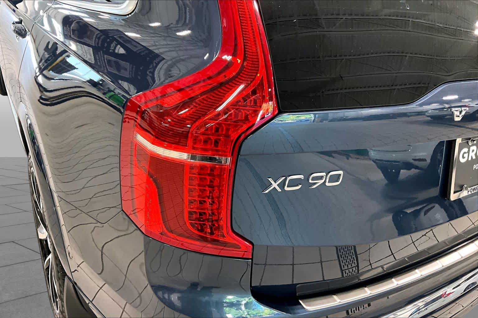 Used 2024 Volvo XC90 B6 Plus w/ Protection Package AWD/4WD image 27