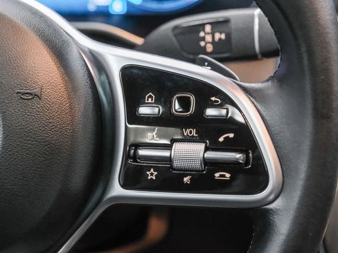 Certified 2022 Mercedes-Benz GLC 300 image 19