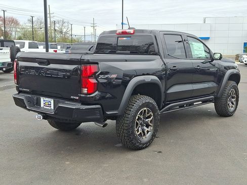 New 2026 Chevrolet Colorado ZR2 w/ Technology Package AWD/4WD image 12