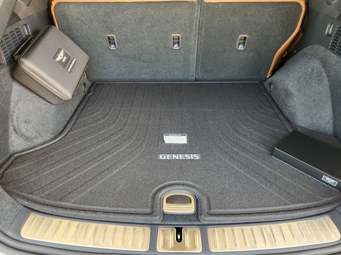 New 2026 Genesis GV70 2.5T Advanced w/ G1 Accessory Package AWD/4WD image 25