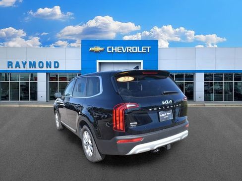 Used 2022 Kia Telluride LX AWD/4WD image 5