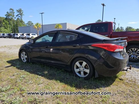 Used 2013 Hyundai Elantra GLS FWD image 6