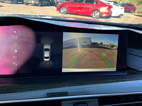 Used 2018 BMW 330i Sedan w/ Convenience Package image 22