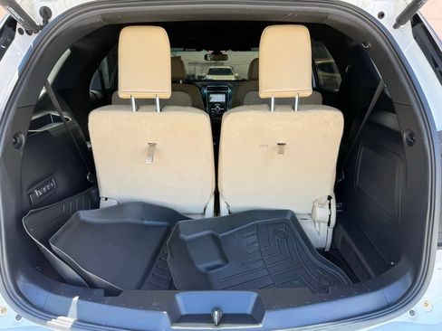 Used 2016 Ford Explorer Limited w/ Equipment Group 301A AWD/4WD image 17
