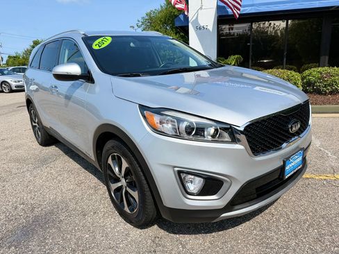 Used 2017 Kia Sorento EX AWD/4WD image 18