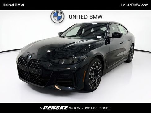 New 2026 BMW 430i w/ M Sport Package RWD image 1