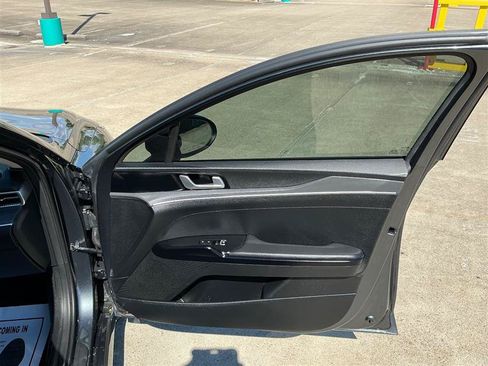 Used 2021 Kia K5 LXS FWD image 32